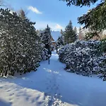 Dworek Nad Potokiem *
