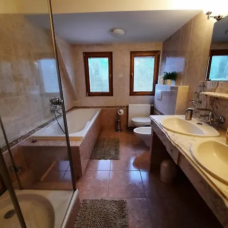 Casa vacanze Dworek Nad Potokiem *