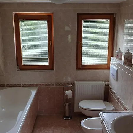 Feriehus Dworek Nad Potokiem