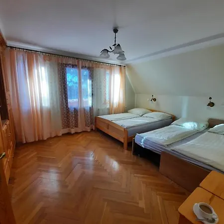 Dworek Nad Potokiem