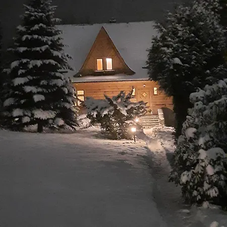 Dworek Nad Potokiem كارباش