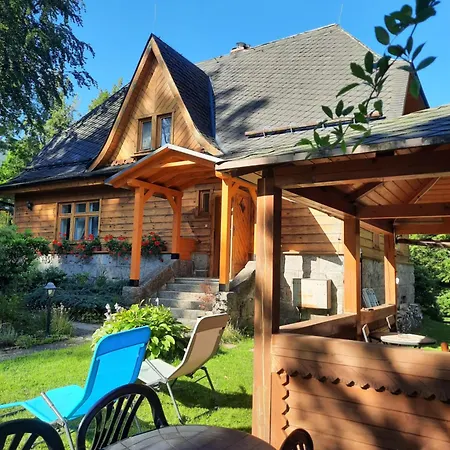 Dworek Nad Potokiem Casa de Férias *