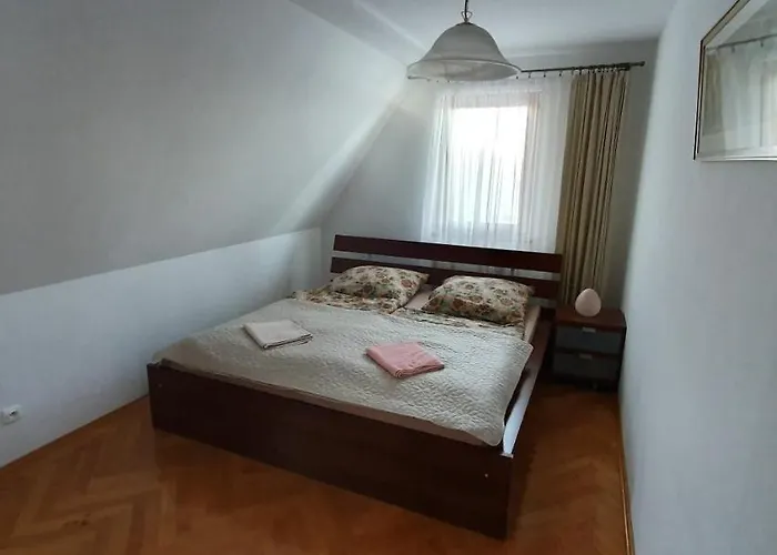 Dworek Nad Potokiem *